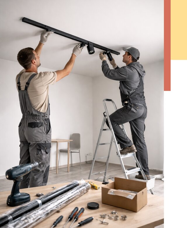 Установка трековых светильников в натяжной потолок в Апшеронске от 4304 руб. | ОТДЕЛОЧНИК-Пшр